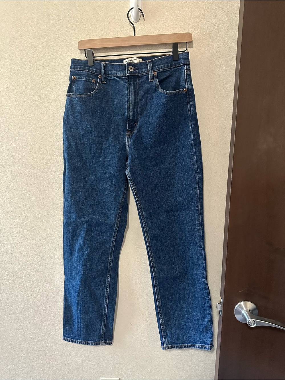 Abercrombie and Fitch the ankle straight ultra high rise medium wash 29 - Picture 7 of 8